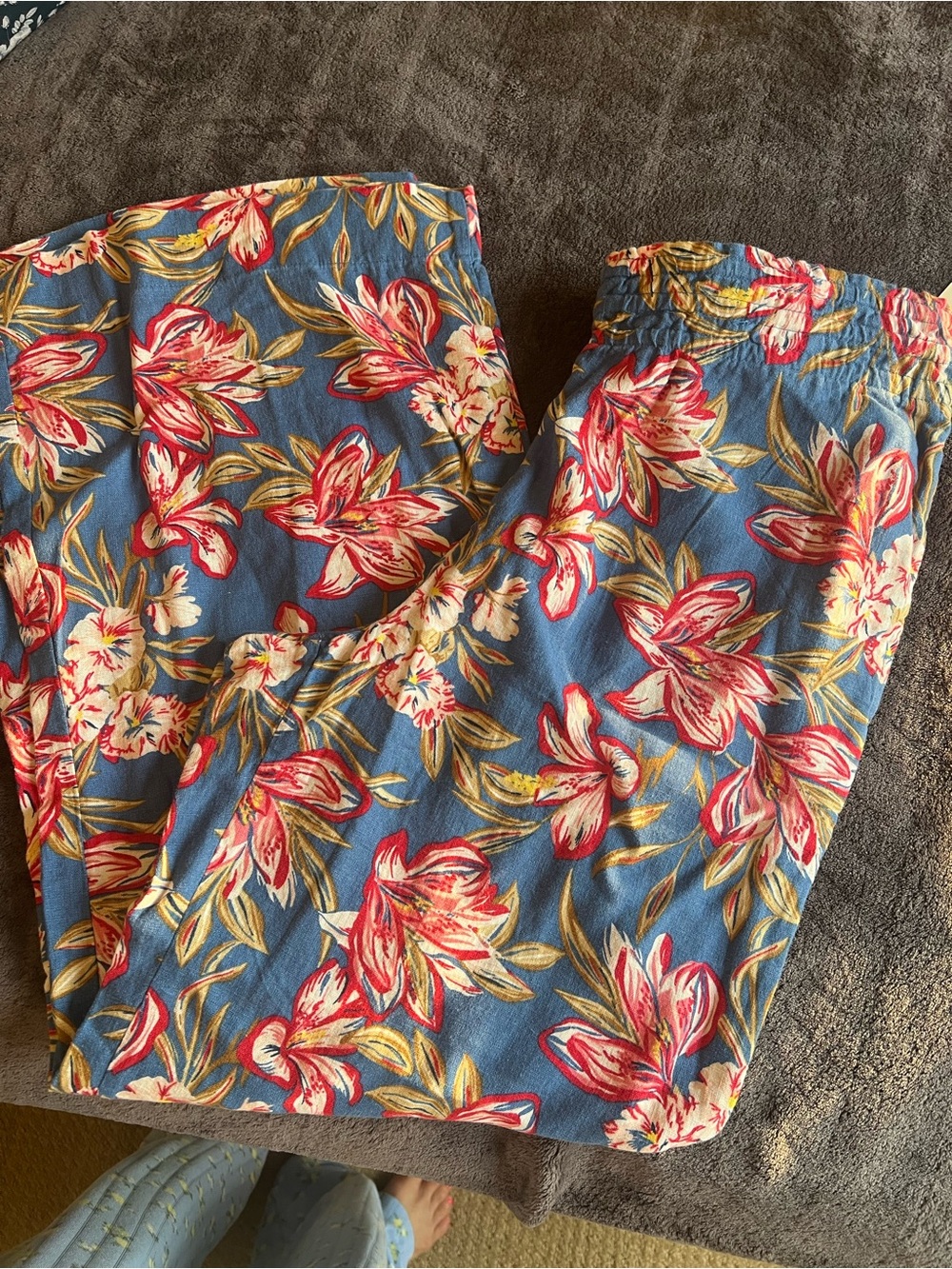 Linen blend floral pants